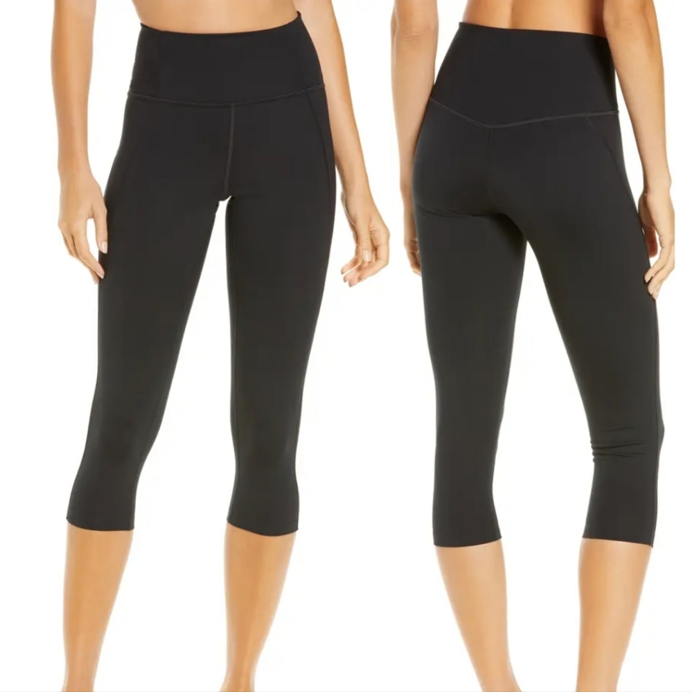 Girlfriend Collective High Waist Capri Black Leggings Size Small